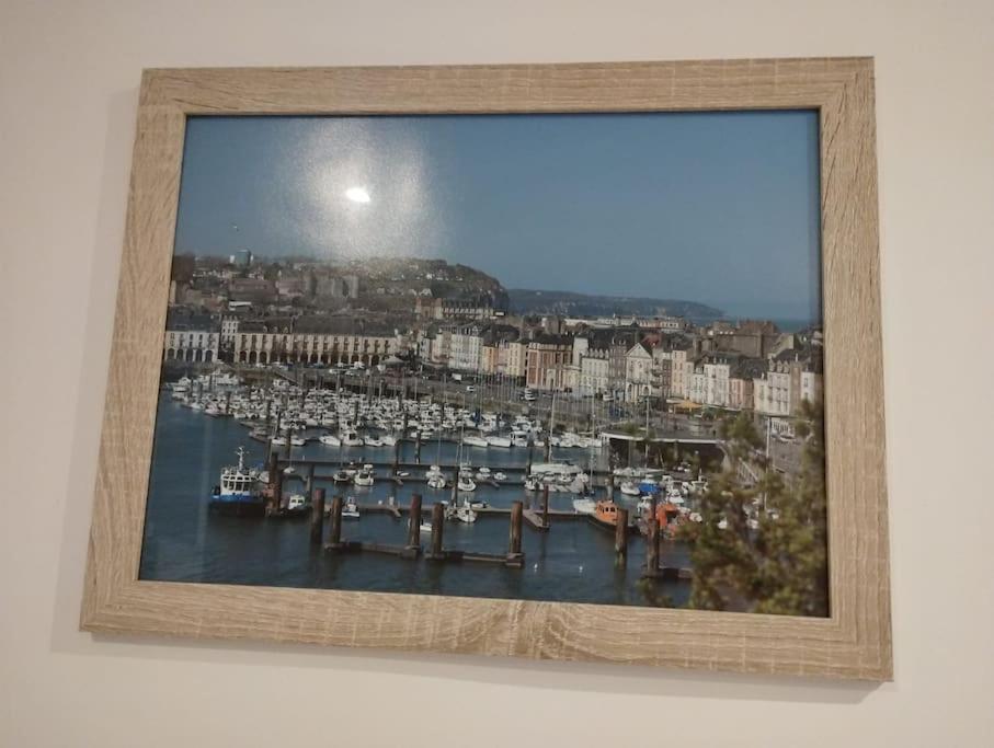 House Of Twenty, Calme,Rue Pietonne, Proche De La Mer, Wifi Gratuit Дьепп Экстерьер фото